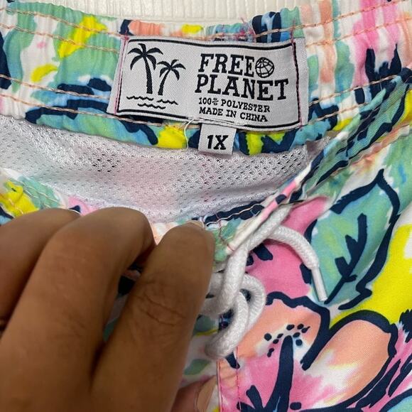 Free Planet Floral Pastel Swim Trunks size 1X - Picture 4 of 7